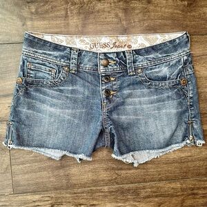 GUESS Jeans Women’s Size 29 Denim Shorts Y2K Low Rise Button Fly Frayed Hem
